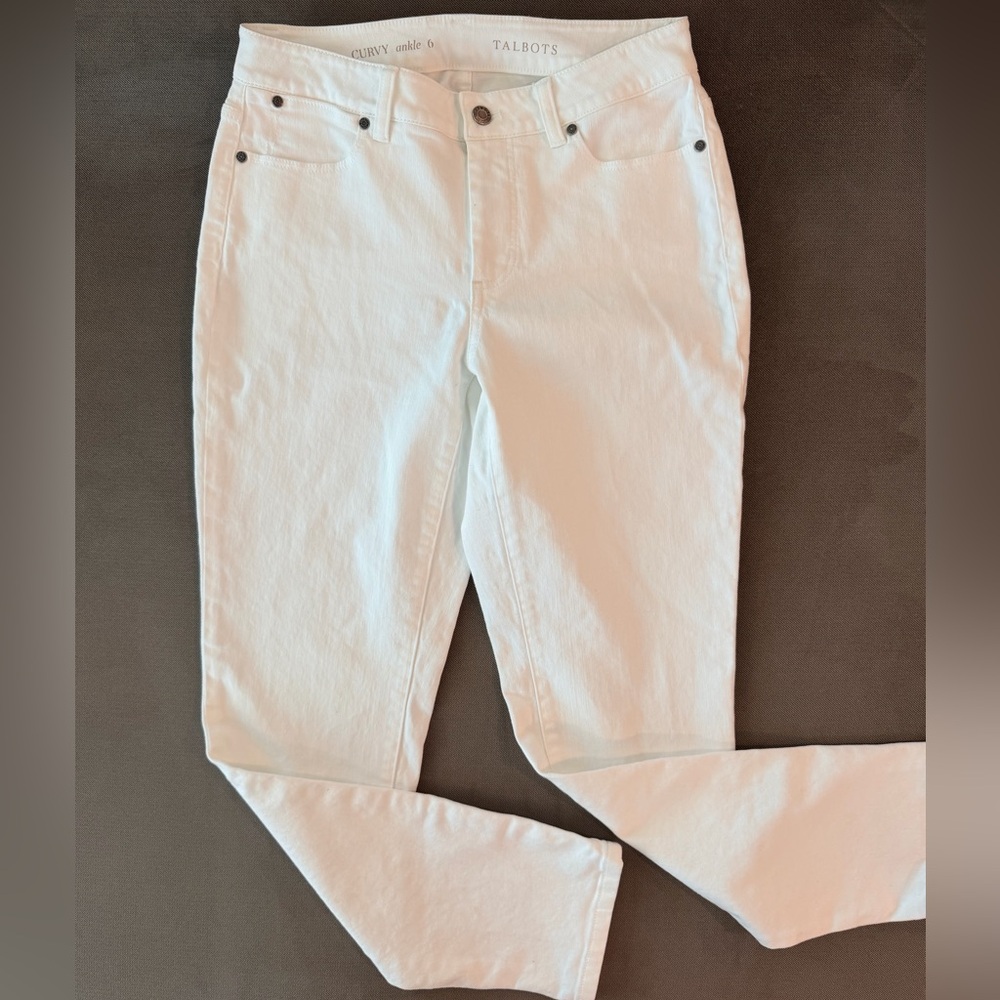 Talbot’s White Curvy Jeans - Picture 2 of 6